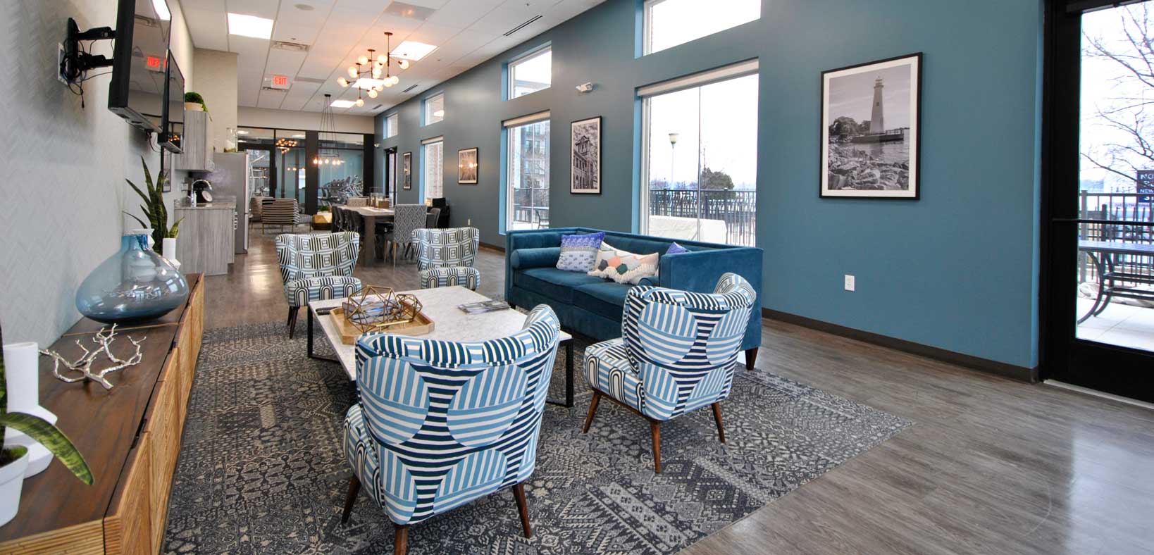Waters Edge Clubhouse Lounge